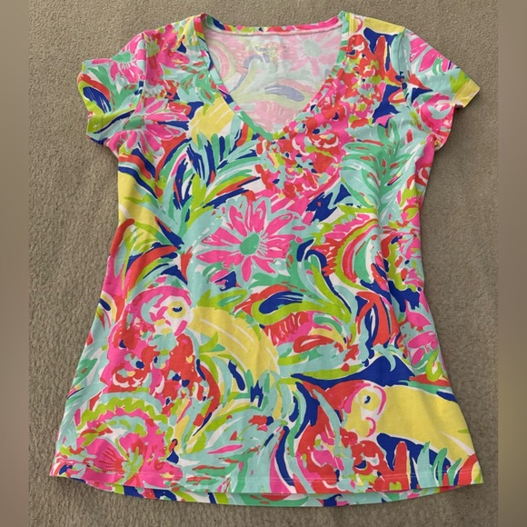 Lilly Pulitzer Tops - Lilly Pulitzer V-Neck Top Short Sleeve Multicolor Flower Pima Cotton Size Small